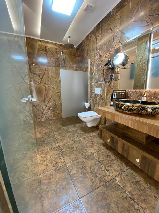 Vila Imperial One Luxury Boutique Hotel ฟาการาช ภายนอก รูปภาพ
