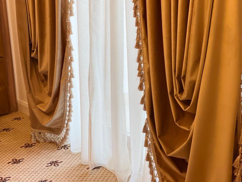 Vila Imperial One Luxury Boutique Hotel ฟาการาช ภายนอก รูปภาพ