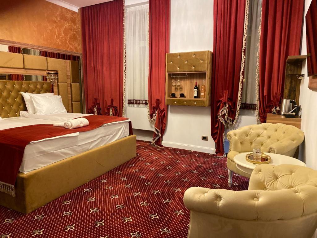 Vila Imperial One Luxury Boutique Hotel ฟาการาช ภายนอก รูปภาพ